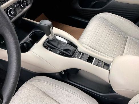 New 2026 Honda HR-V LX image 9