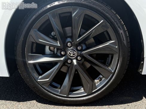 Used 2025 Toyota Corolla SE FWD image 11