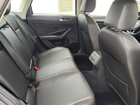 Used 2020 Volkswagen Jetta SE w/ SE Cold Weather Package FWD image 21