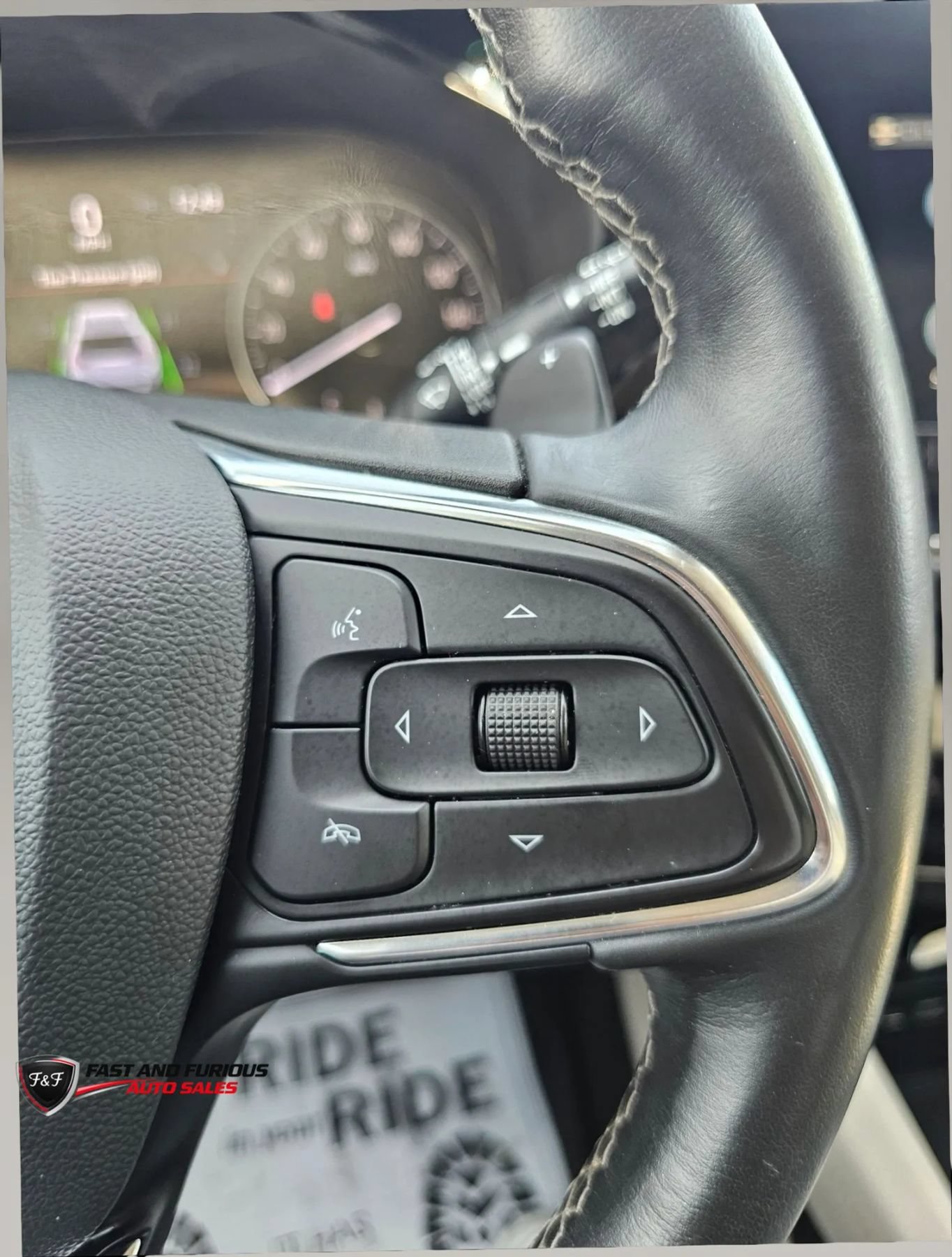 Used 2021 Buick Envision Essence AWD/4WD image 16