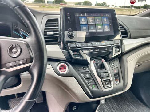 Used 2023 Honda Odyssey EX-L image 18