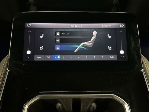 Used 2024 Jeep Grand Wagoneer Series III image 39