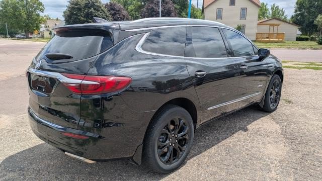 Used 2021 Buick Enclave Avenir w/ Avenir Technology Package AWD/4WD image 3