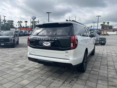 New 2027 Ford Expedition Max Platinum w/ Driver's Package RWD image 6