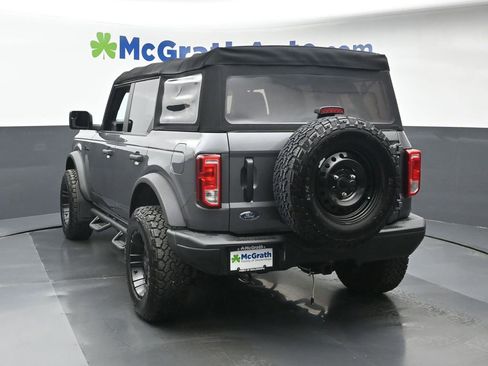 Used 2022 Ford Bronco Black Diamond image 23