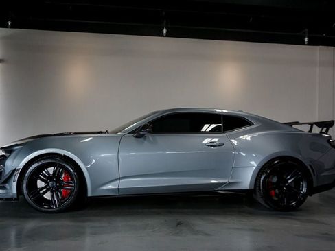 Used 2023 Chevrolet Camaro ZL1 RWD image 32