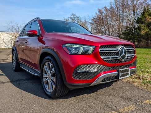 Used 2020 Mercedes-Benz GLE 350 4MATIC w/ 3rd Row Seat Package image 3