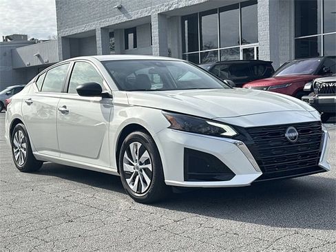 Certified 2025 Nissan Altima 2.5 S image 28