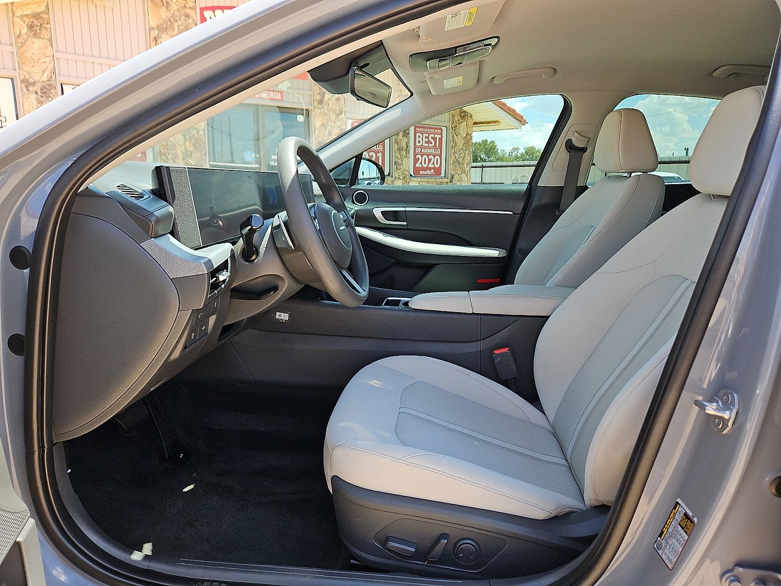 Used 2025 Hyundai Sonata SEL FWD image 10