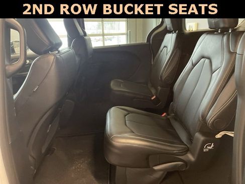 New 2026 Chrysler Pacifica Select image 29