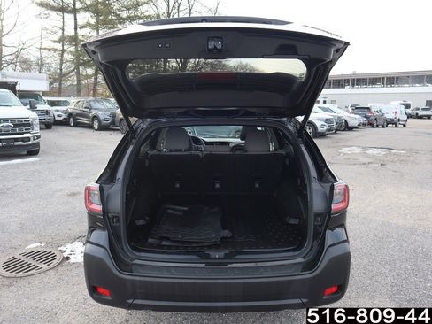 Used 2023 Subaru Outback Premium image 30