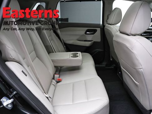 Used 2023 Nissan Rogue SL w/ SL Premium Package AWD/4WD image 26