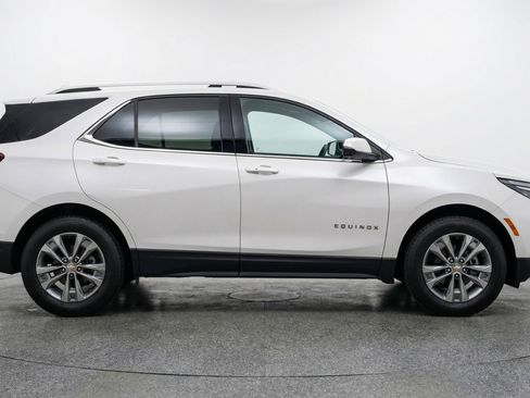 Used 2025 Chevrolet Equinox LT FWD image 11