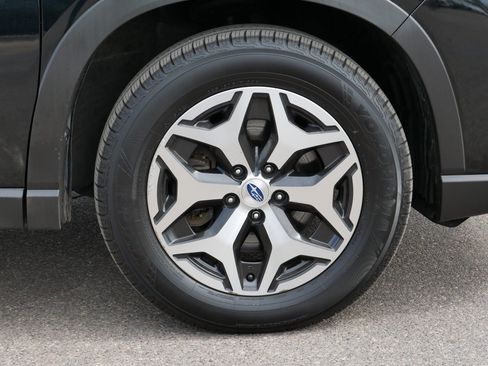 Used 2021 Subaru Forester Premium image 15