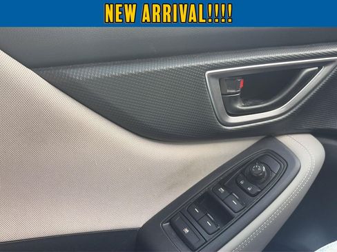 Used 2024 Subaru Forester AWD/4WD image 17