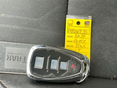 Used 2017 Chevrolet Trax LT w/ LT Convenience Package image 36