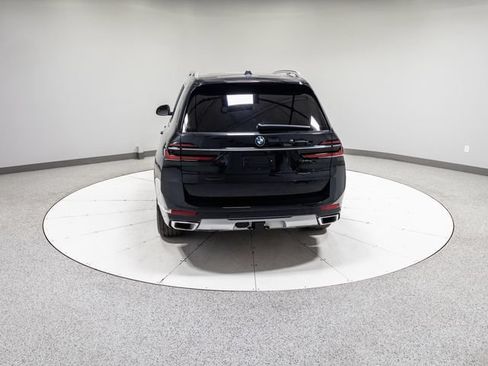 Used 2025 BMW X7 xDrive40i w/ Premium Package AWD/4WD image 37