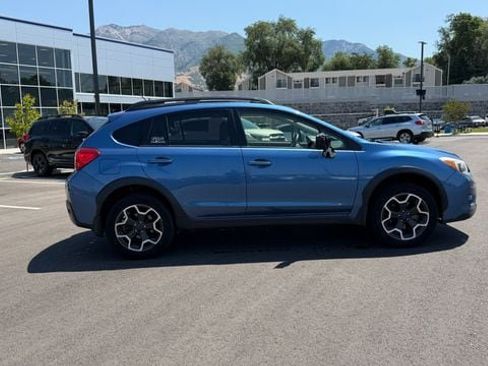 Used 2014 Subaru Crosstrek 2.0i Premium w/ Moonroof Package AWD/4WD image 2