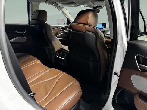 Used 2024 Acura RDX SH-AWD w/ Advance Package image 11