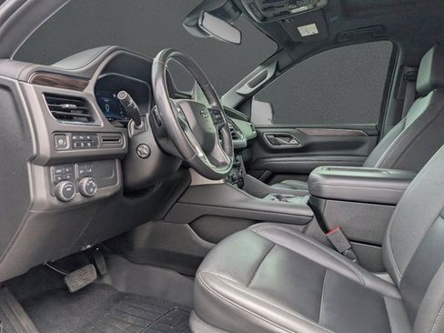 Used 2023 Chevrolet Suburban Z71 w/ Luxury Package AWD/4WD image 36