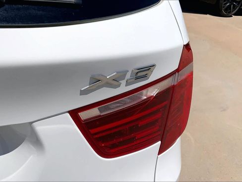 Used 2017 BMW X3 xDrive28i AWD/4WD image 9