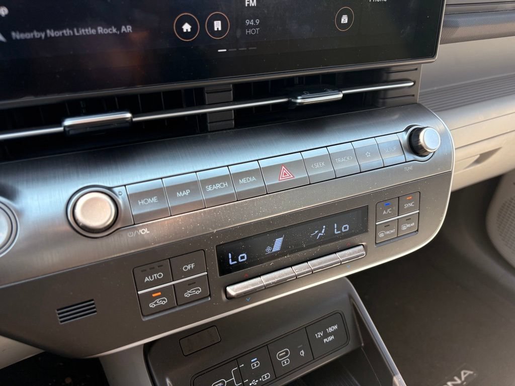 Used 2025 Hyundai Kona Limited AWD/4WD image 18