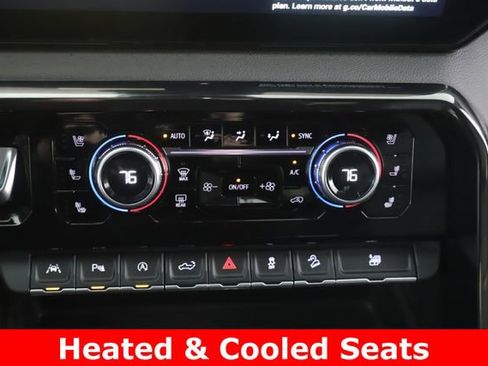 Used 2022 GMC Sierra 1500 AT4 w/ AT4 Premium Package AWD/4WD image 4