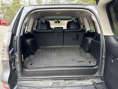 Used 2015 Lexus GX 460 w/ Premium Package image 28
