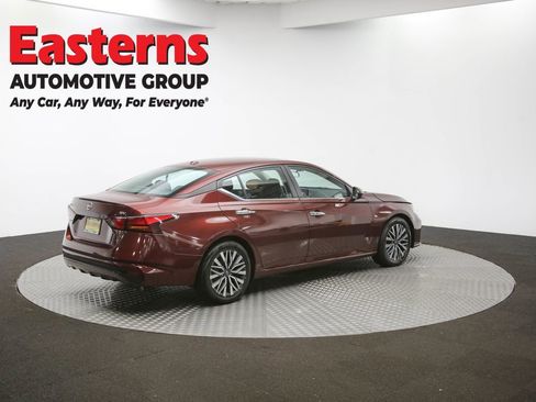 Used 2023 Nissan Altima 2.5 SV image 39