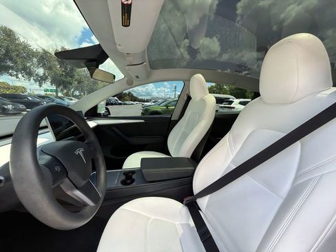 Used 2023 Tesla Model Y Long Range AWD/4WD image 20