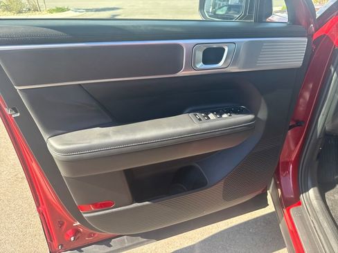 Used 2025 Hyundai Santa Fe XRT image 12