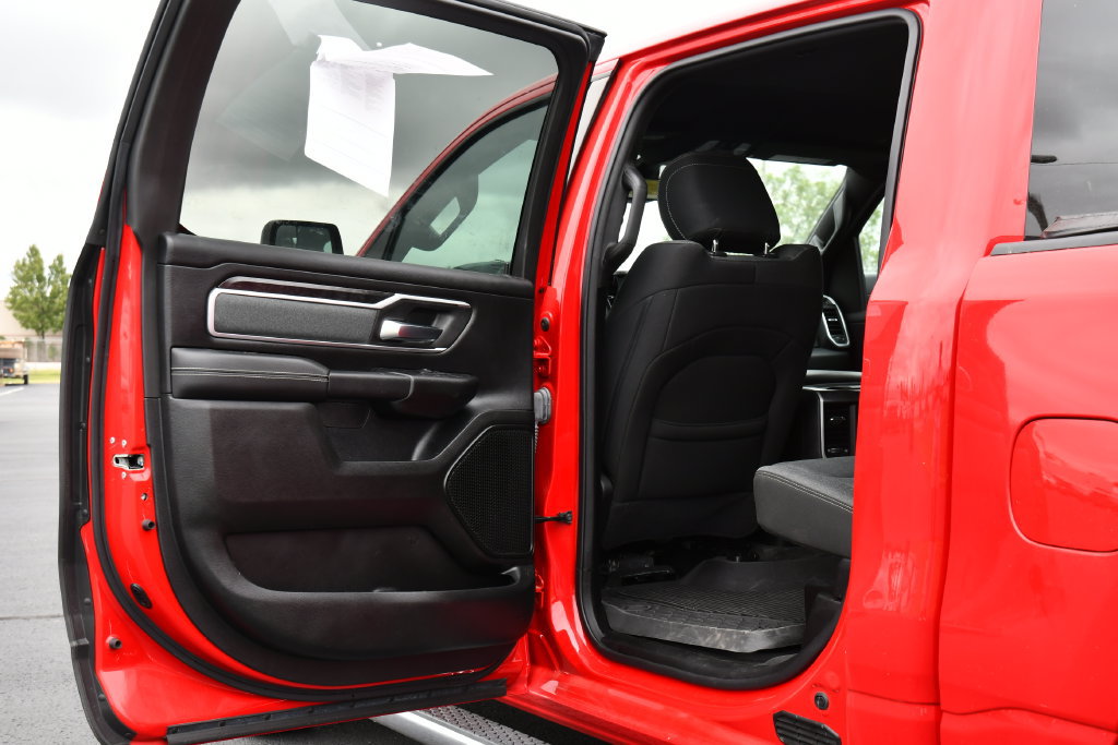 Used 2022 RAM 1500 Big Horn AWD/4WD image 22