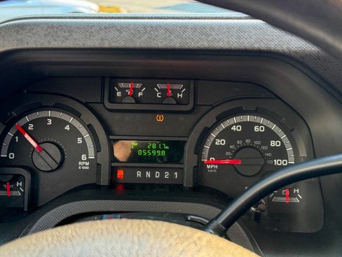 Used 2011 Ford E-350 and Econoline 350 Extended Super Duty w/ PWR Group image 28