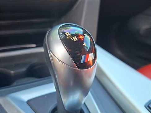 Used 2019 BMW M4 Convertible w/ Competition Package RWD image 11