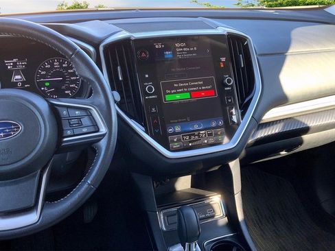 Used 2023 Subaru Ascent Premium w/ Convenience Package image 9