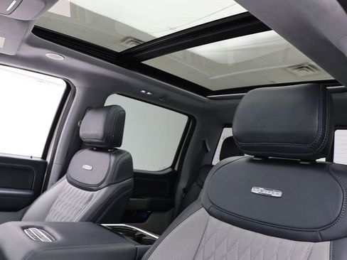 Used 2022 Ford F150 Limited image 19