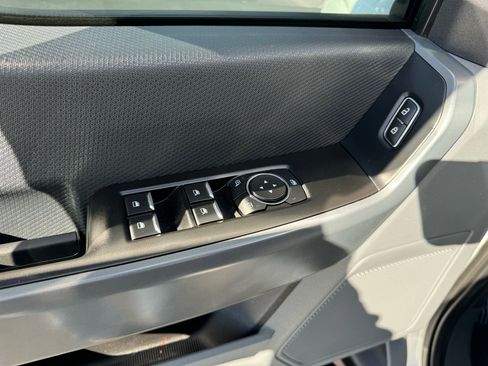 Used 2022 Ford F150 XLT w/ Trailer Tow Package image 15