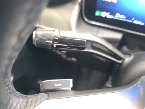 Used 2024 Mercedes-Benz GLC 300 4MATIC image 38