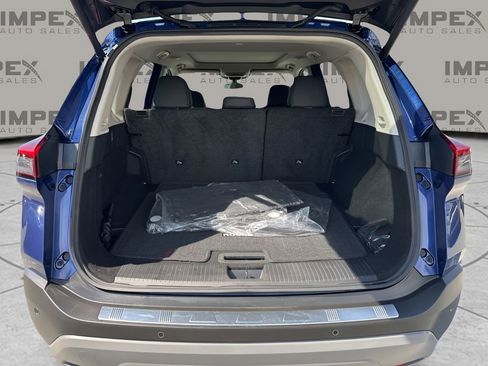 Used 2023 Nissan Rogue SV w/ SV Premium B Package image 28