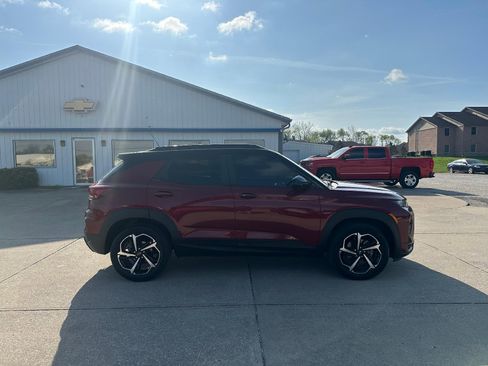Used 2022 Chevrolet TrailBlazer RS w/ Technology Package AWD/4WD image 5