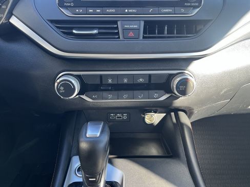 Used 2020 Nissan Altima 2.5 SR image 25