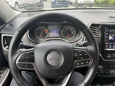 Used 2021 Jeep Cherokee Limited AWD/4WD image 27
