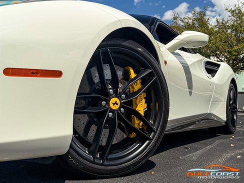 Used 2017 Ferrari 488 GTB image 12