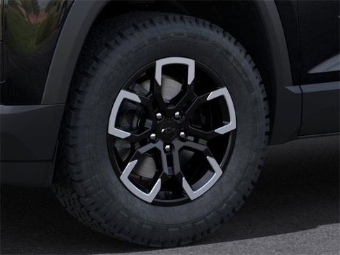 New 2025 Chevrolet Equinox ACTIV w/ Convenience Package III image 10