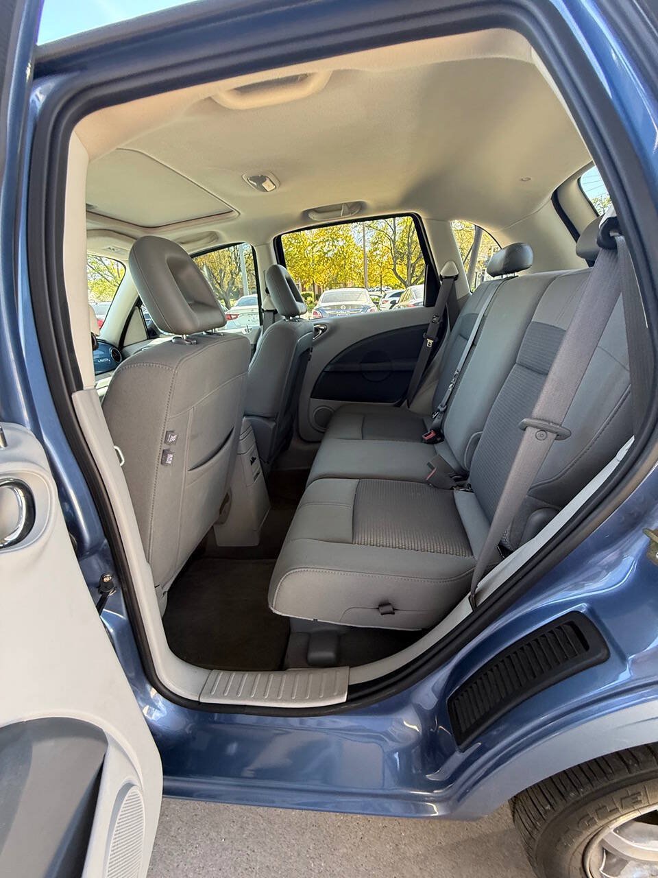 Used 2007 Chrysler PT Cruiser Limited w/ Chrome Accents Group FWD image 12