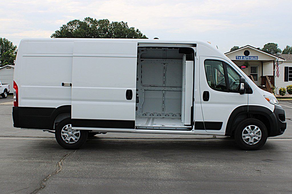 Used 2024 RAM ProMaster 3500 w/ Quick Order Package 22G SLT FWD image 8