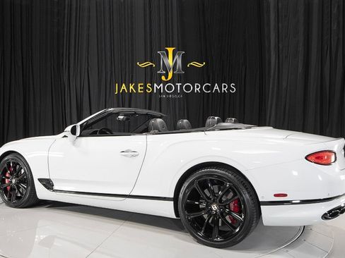 Used 2020 Bentley Continental GT image 6
