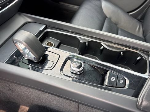 Used 2024 Volvo S60 B5 Core FWD image 25