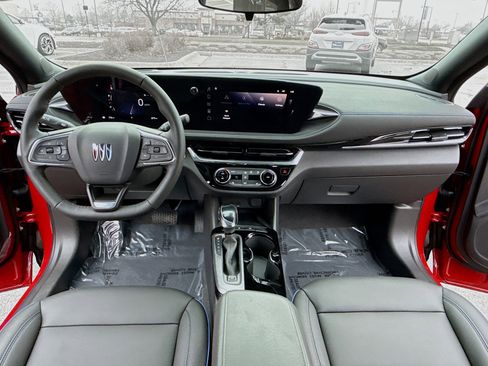 Used 2026 Buick Envista Sport Touring w/ Convenience I Package image 3