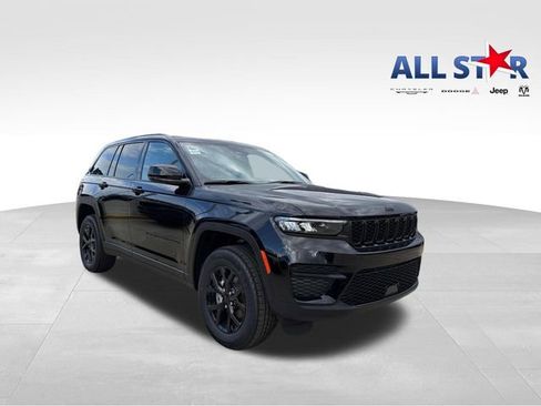 New 2025 Jeep Grand Cherokee Altitude RWD image 1